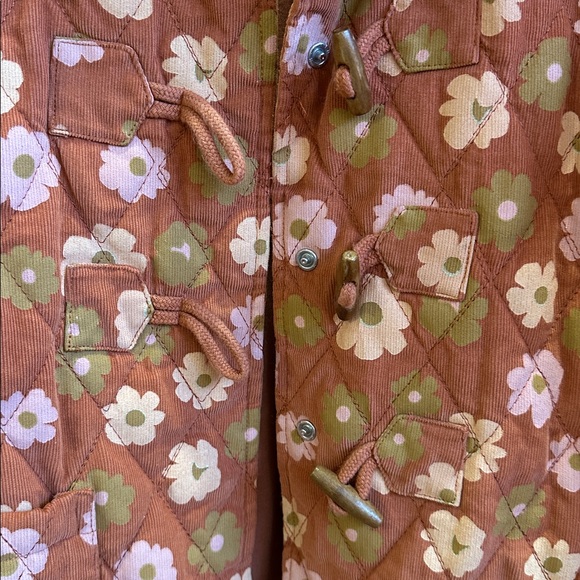 Wild Wawa Women’s Pink Floral Quilted Jacket with Sherpa Collar - Picture 3 of 4